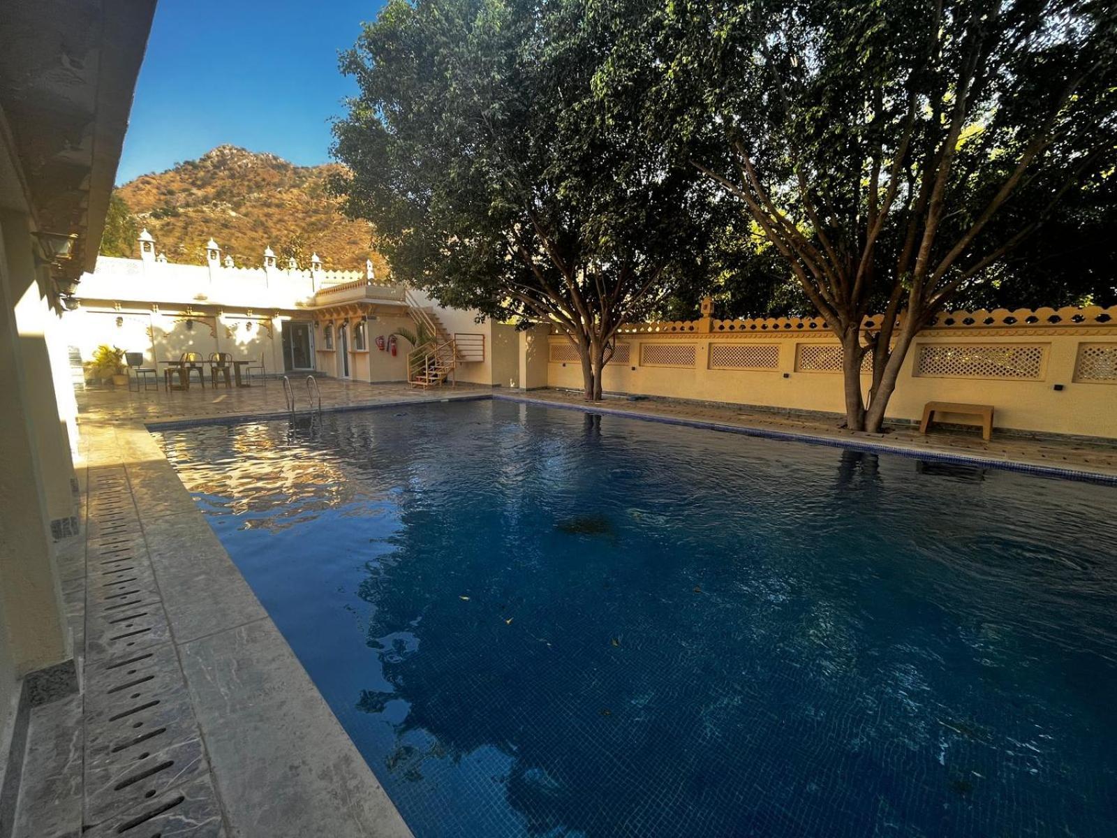 Lokesh Hotel Talai  Dış mekan fotoğraf